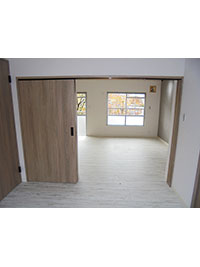 リビング⇔北居室：開口部は2連引き戸で大きく開きます